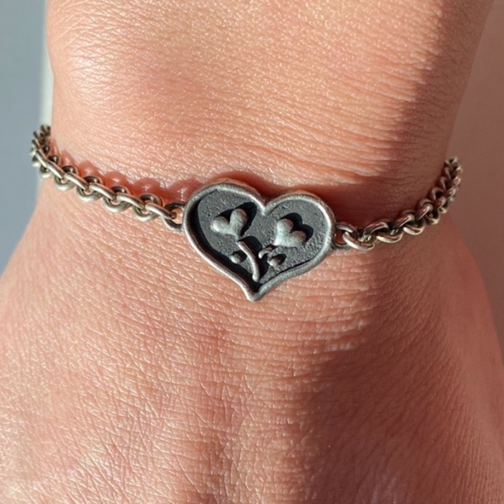 u & i Metal Heart Bracelet
